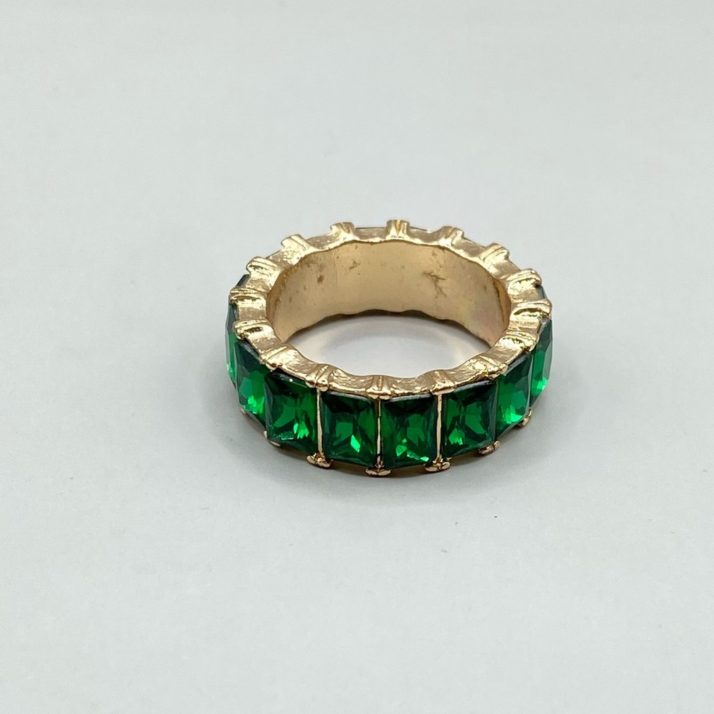Fashion Jewelry Gold Ring with Emerald Green Stones